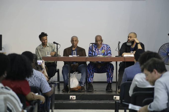 Nación y Emigración (@nacionyemig) on Twitter photo Presidente de la Asociación de Cubanos🇨🇺 Residentes en #Jamaica 🇯🇲 Osvaldo Cárdenas Junquera intervino en panel inaugural del III Coloquio Internacional de Estudios sobre Afroamérica, evento con sede en Casa de las Américas.
<a href="/EmbaCubaJamaica/">EmbaCuba Jamaica</a> Presidente de la Asociación de Cubanos🇨🇺 Residentes en #Jamaica 🇯🇲 Osvaldo Cárdenas Junquera intervino en panel inaugural del III Coloquio Internacional de Estudios sobre Afroamérica, evento con sede en Casa de las Américas.
<a href="/EmbaCubaJamaica/">EmbaCuba Jamaica</a>