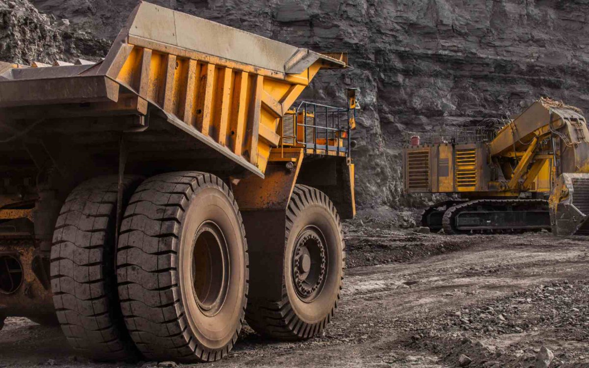 Mining company URU Metals has secured a £420,000 investment from a prominent institutional investor to accelerate exploration at its Zeb Nickel Project in Limpopo, South Africa.

Read more: hubs.la/Q03sRLKj0

“With clear drill targets, regulatory momentum and advanced