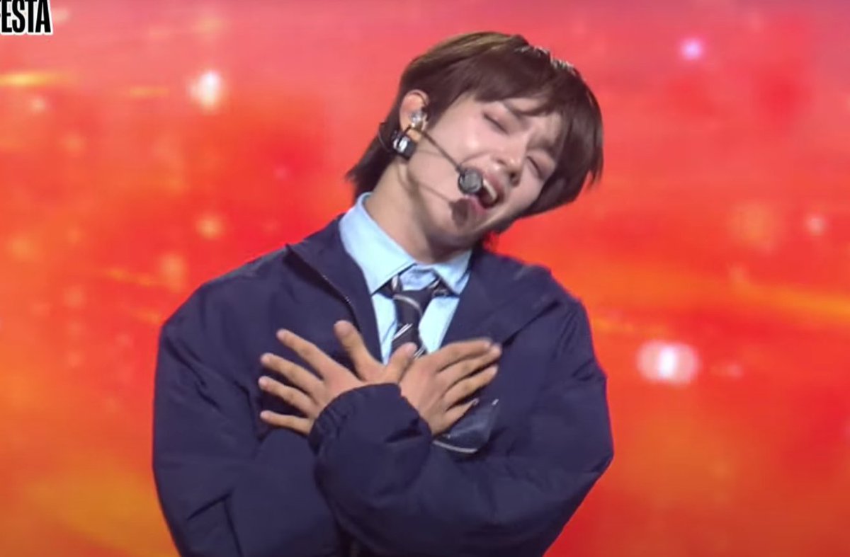 2jaylawr's tweet image. one thing about jl is that his performances will always highlight his versatility in his facial expressions and emotions to convey the song
AHOFS 1ST STAGE AT MYKFESTA
#AHOF_MyKFESTA2025
#마이케이_아홉첫무대
#마이케이페스타