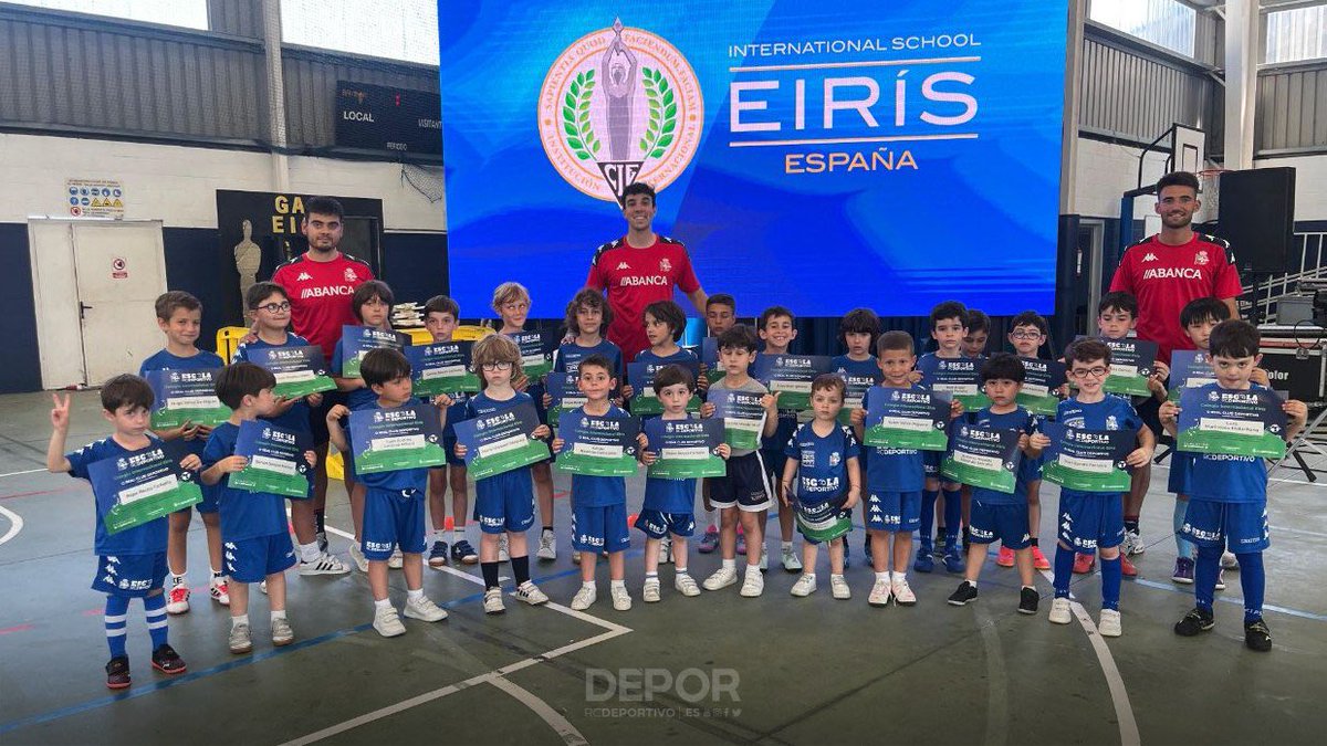 ➡️ O Colexio Internacional de Eirís puxo o punto e final ás Escolas RC Deportivo 2024-25

🔗 rcdeportivo.es/gl/novas/o-col…