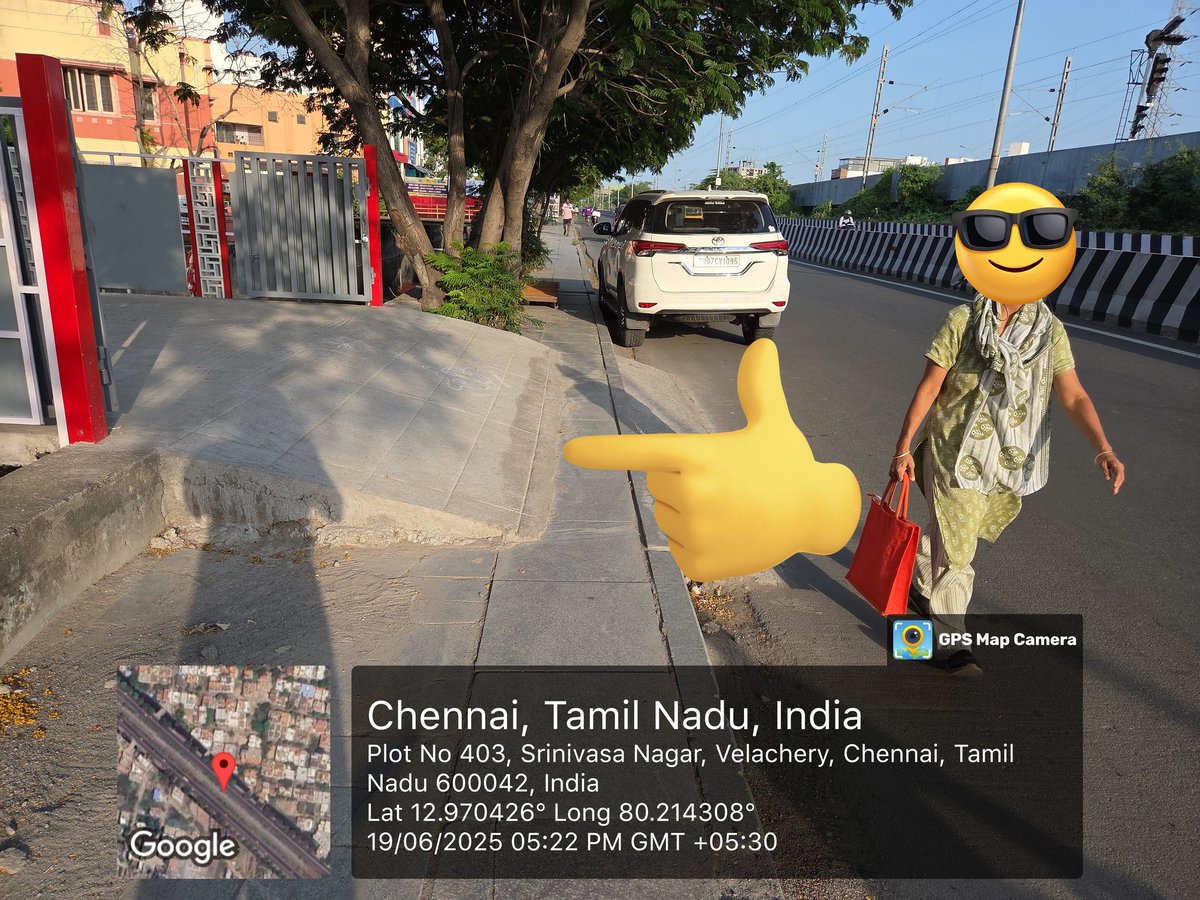 reclaimchennai's tweet image. Blatant encroachment of footpath using ramps by this company that most likely illegally built the bridge over the canal too.

Complained on namma salai app as this is a SH. UIC. No. 21004 @chennai_Highway

📍 Plot 403, Srinivasa Nagar, Velachery MRTS road