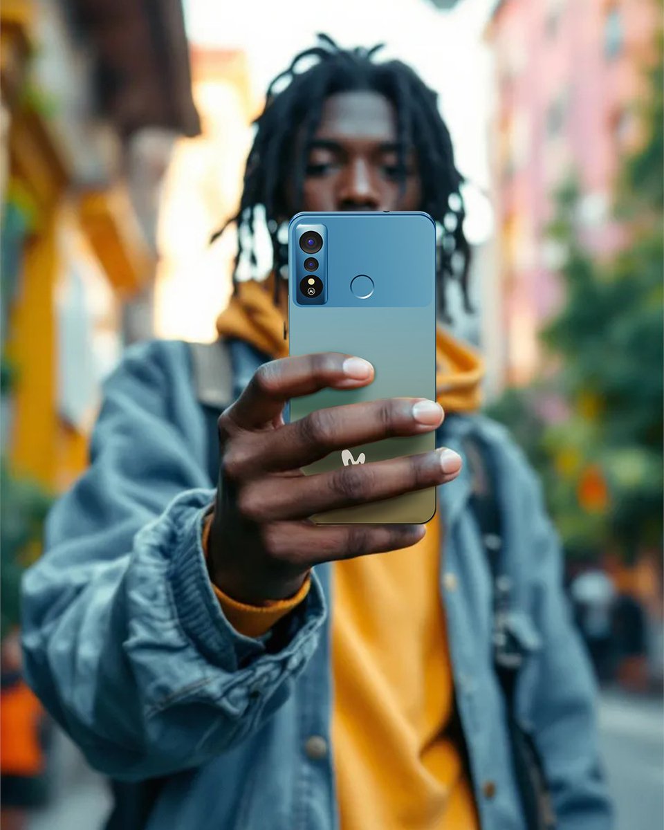 📸 Sharp shots, smooth style.

Dual rear cameras. Powerful battery. Smooth design.
The Mobicel R9 Pro — always ready for the spotlight.😎
#MobicelR9Pro