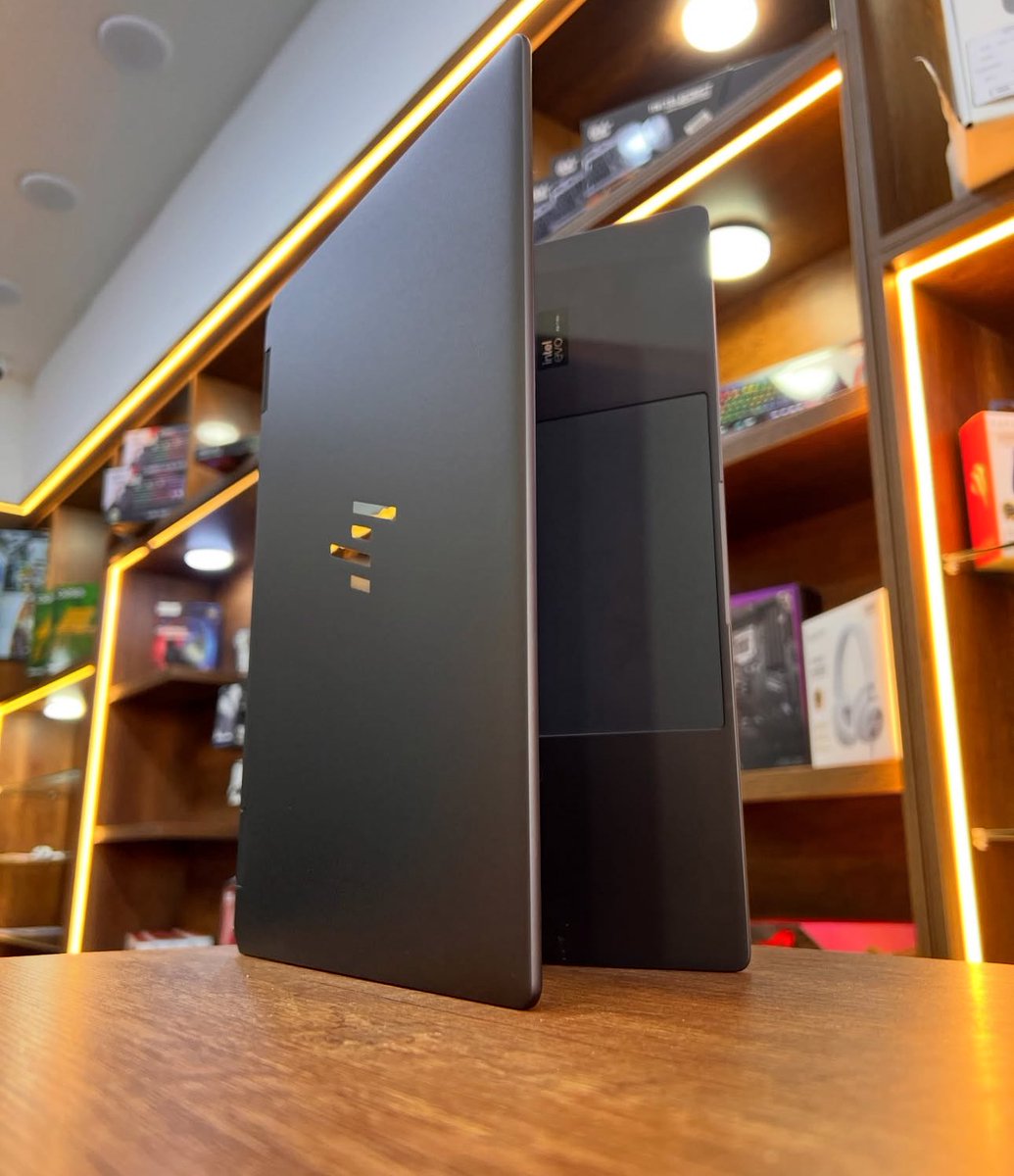 siristoree's tweet image. جهاز جميل جداً 🧡✨
الشركة: HP
الموديل: SPECTRE X360
المعالج: CORE I7
الجيل: الثالث عشر
الرام: 16GB
الهاردسك: 512SSD
الشاشة: 15 إنش
شاشة لمس بدقة 4K
للطلب 0113116996
المحل في بورتسودان شارع ديم مدينة الرئيسي شرق مستشفى برؤوت (ابوقصيصة سابقاً) تحت كوفير بيزا بلازا