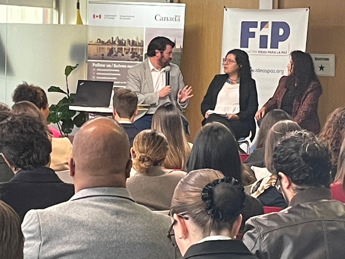 Canada en Colombie (@canadacolombie) on Twitter photo Ce fut un privilège de soutenir le rapport de <a href="/ideaspaz/">Fundación Ideas para la Paz</a> : « Le rôle de la Colombie dans la migration vers le nord », qui analyse la place du pays dans les migrations régionales, les dynamiques frontalières et le rôle du crime organisé.
📘 storage.ideaspaz.org/documents/fip_… (en espagnol) Ce fut un privilège de soutenir le rapport de <a href="/ideaspaz/">Fundación Ideas para la Paz</a> : « Le rôle de la Colombie dans la migration vers le nord », qui analyse la place du pays dans les migrations régionales, les dynamiques frontalières et le rôle du crime organisé.
📘 storage.ideaspaz.org/documents/fip_… (en espagnol)