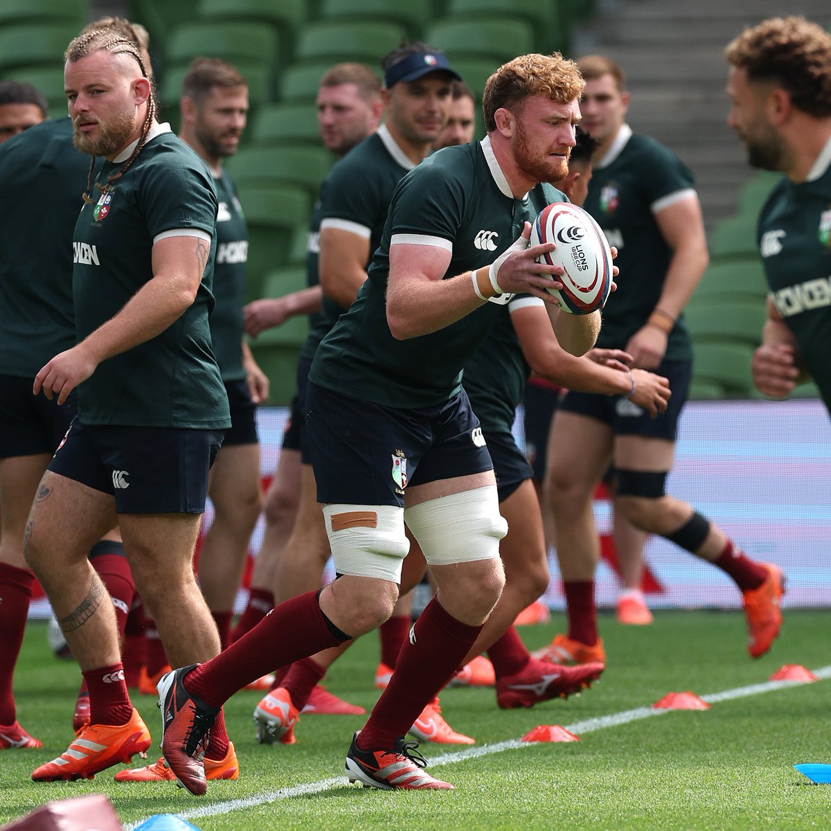 📸 

Ollie Chessum, the  ̷T̷i̷g̷e̷r̷  Lion.