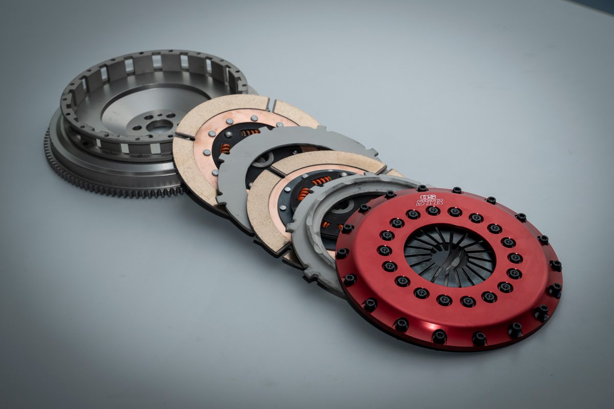 OSGikenOfficial's tweet image. OS High Performance Clutch
『OS-STR Clutch』
OS技研でラインナップしているクラッチの中では、ペダルの踏力が軽いのが特徴
街中での快適性を損なわず、サーキットでは車の持つ性能を発揮
&lt;OS-STR Clutch&gt;
osgiken.co.jp/STR/
#OS技研