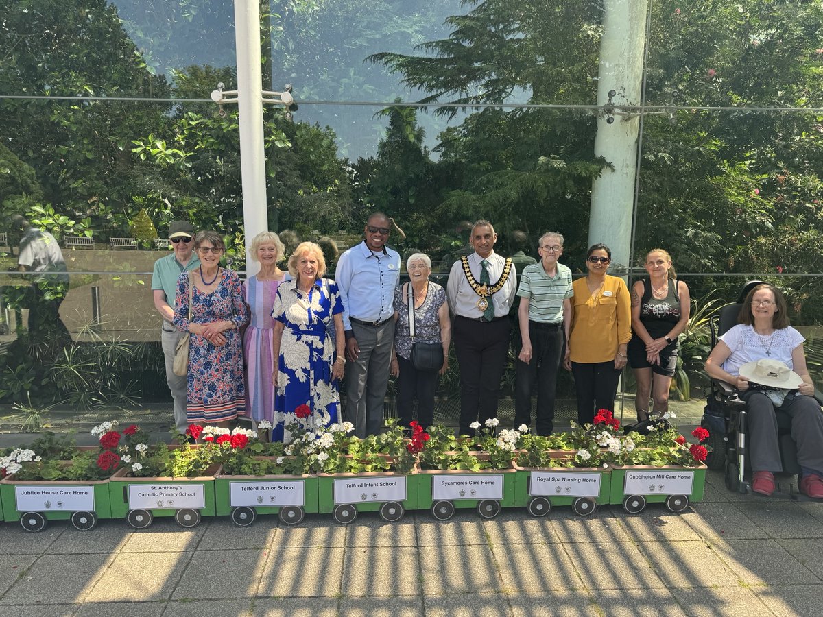 The Mayor, Cllr Ruggy Singh, officially launched the LiB geranium trains today. The first floral train is located outside the Glasshouse at Jephson Gardens, while the second is on display at Leamington Station. Both are filled with blooms nurtured by local schools and care homes.