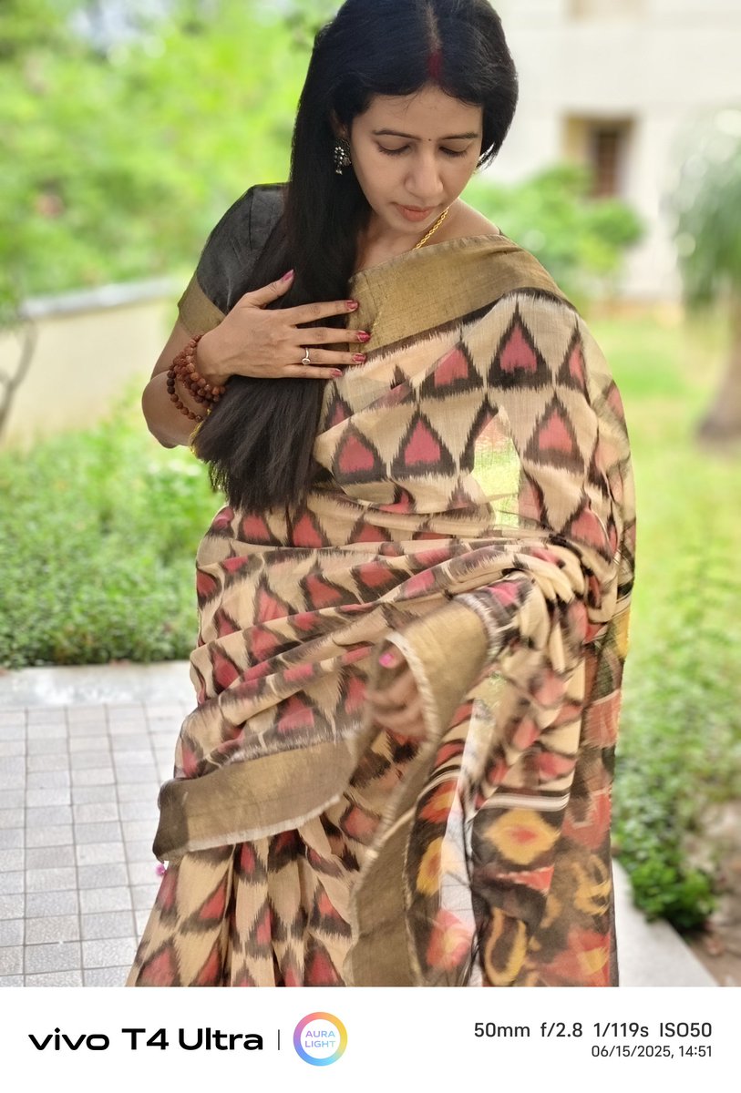 TechChennai's tweet image. 📸 Before the perfect shot... comes the candid chaos! Shot on #vivoT4Ultra 🎬
stay tuned! for full video
#ShotOnVivo #vivoT4Ultra #BehindTheScenes