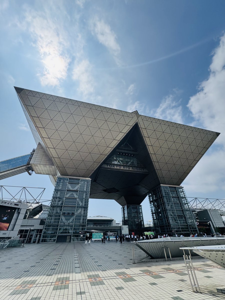 HidekiSakamoto's tweet image. XR・メタバース総合展、いよいよ最終日です。
3日間ともお天気に恵まれました(暑いですが…汗)。
お目に掛かれることを楽しみにしております。
※ノイジークロークのブースは21-61です
#XR総合展
#XRFAIR
#メタバース総合展
#MetaverseExpoTokyo
#ノイジークローク
#イマーシブオーディオ