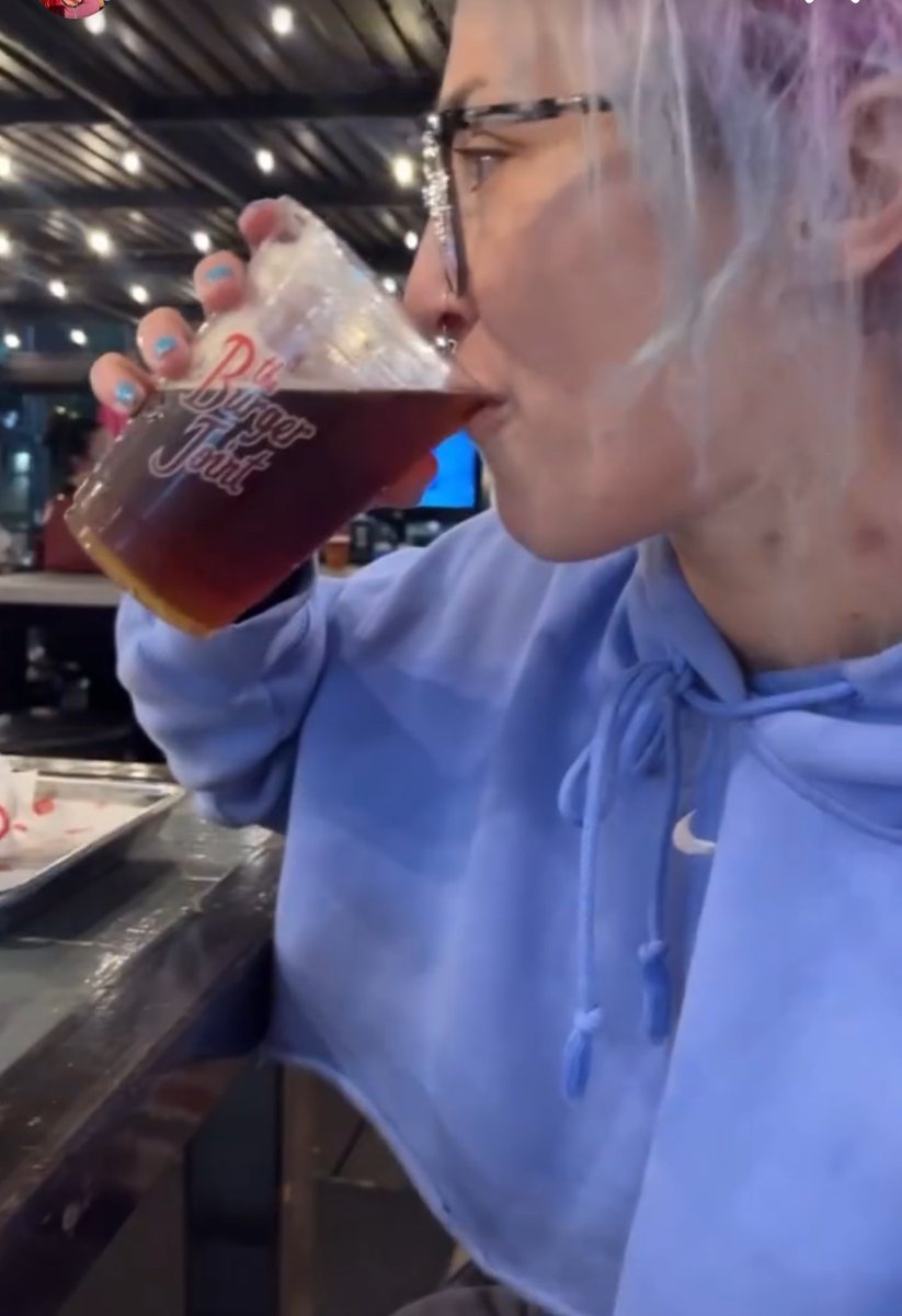 Charmander ↯ Not@NixonNewell tweet media