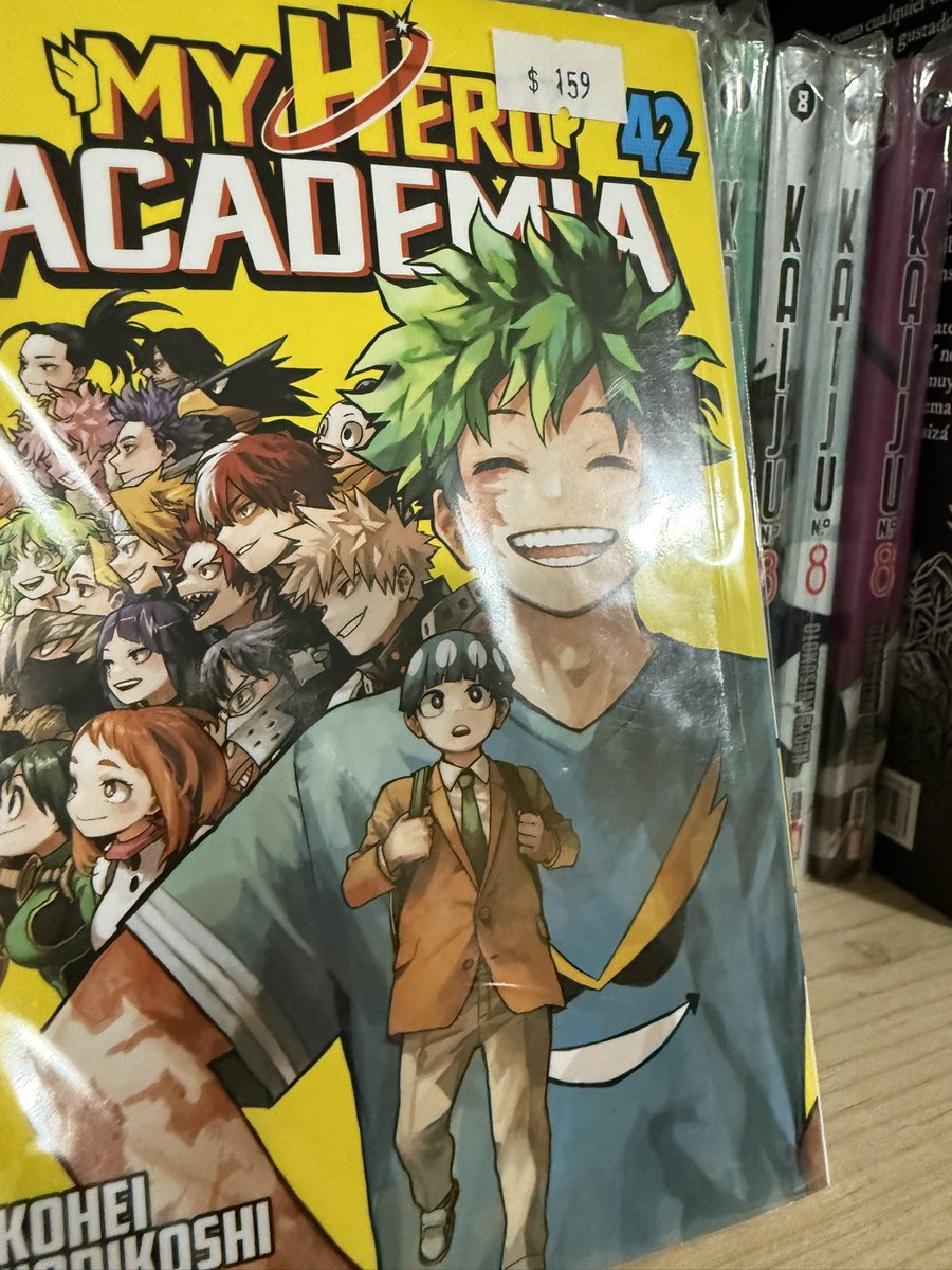 Así terminó esta bonita colección :,) aunque final de la v 

Paralelismos en las portadas 😭