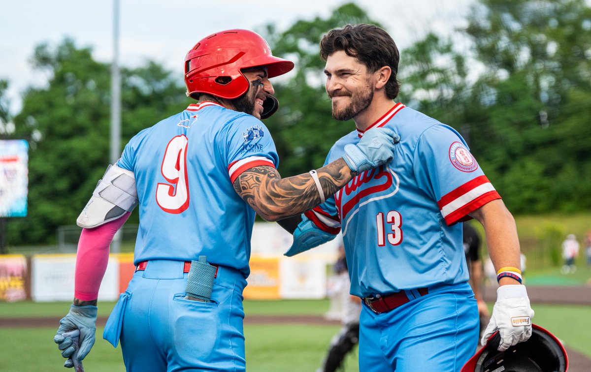 Florence Y’alls (@florence_yalls) on Twitter photo OH MY GOD 🤯  WE HAVE COME BACK FROM A 18-8 DEFICIT AND HAVE TAKEN THE LEAD 21-18 WITH AN 11 RUN 7TH INNING OH MY GOD 🤯  WE HAVE COME BACK FROM A 18-8 DEFICIT AND HAVE TAKEN THE LEAD 21-18 WITH AN 11 RUN 7TH INNING