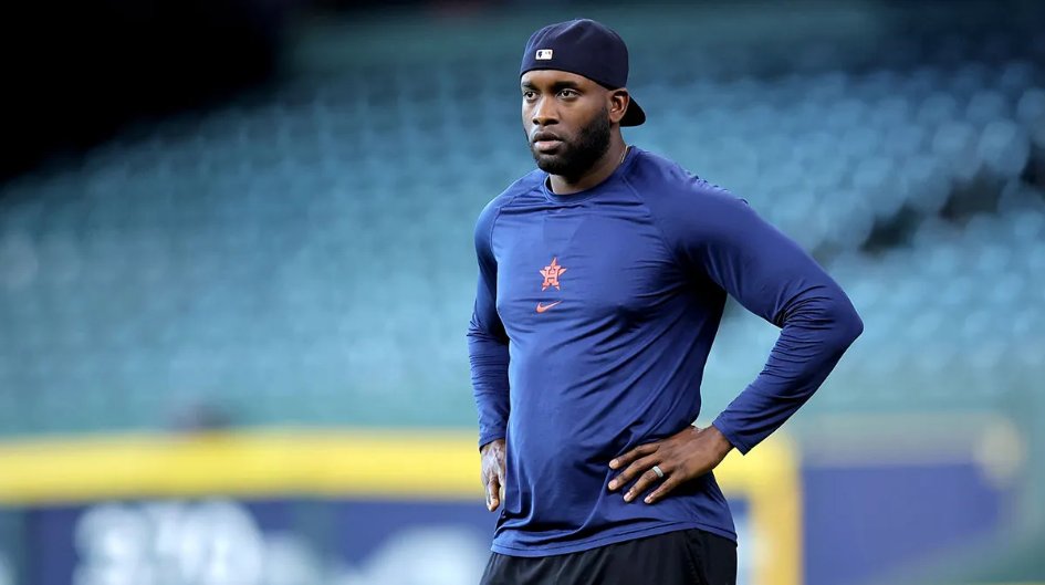 DreamGCatcher's tweet photo. Good news for Astros fans! Yordan Alvarez shows promising progress with his hand injury-hoping he'll be back in action soon as Houston continues their winning streak!  https://t.co/mBhG46Trjf https://t.co/6EyYqVahCl