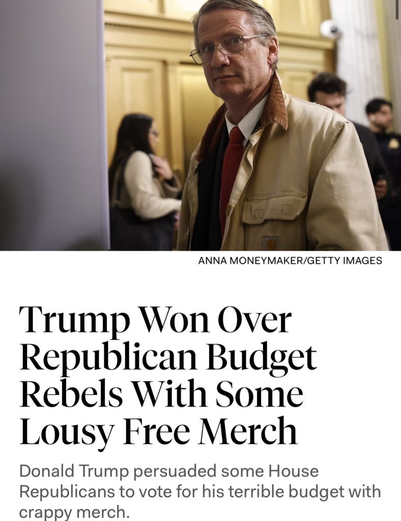 The Knoxville Holler (@knoxvilleholler) on Twitter photo The <a href="/newrepublic/">The New Republic</a> on how <a href="/RepTimBurchett/">Rep. Tim Burchett</a> sold out his constituents for some crappy merch from Trump and a compliment. (The truth is he was never gonna vote no, he just needed a pat on the head from daddy)
newrepublic.com/post/197596/tr… The <a href="/newrepublic/">The New Republic</a> on how <a href="/RepTimBurchett/">Rep. Tim Burchett</a> sold out his constituents for some crappy merch from Trump and a compliment. (The truth is he was never gonna vote no, he just needed a pat on the head from daddy)
newrepublic.com/post/197596/tr…