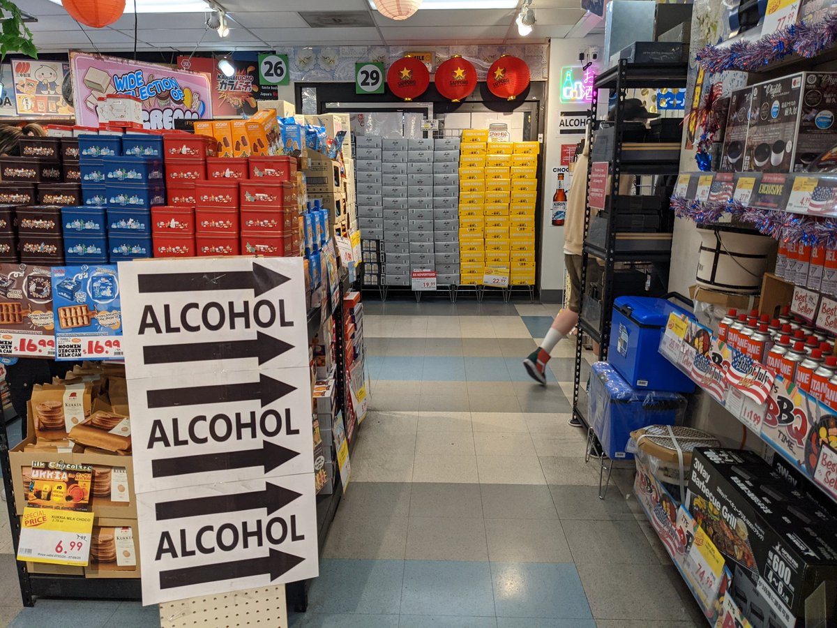 solthrys's tweet image. Marukai knows the weebs well