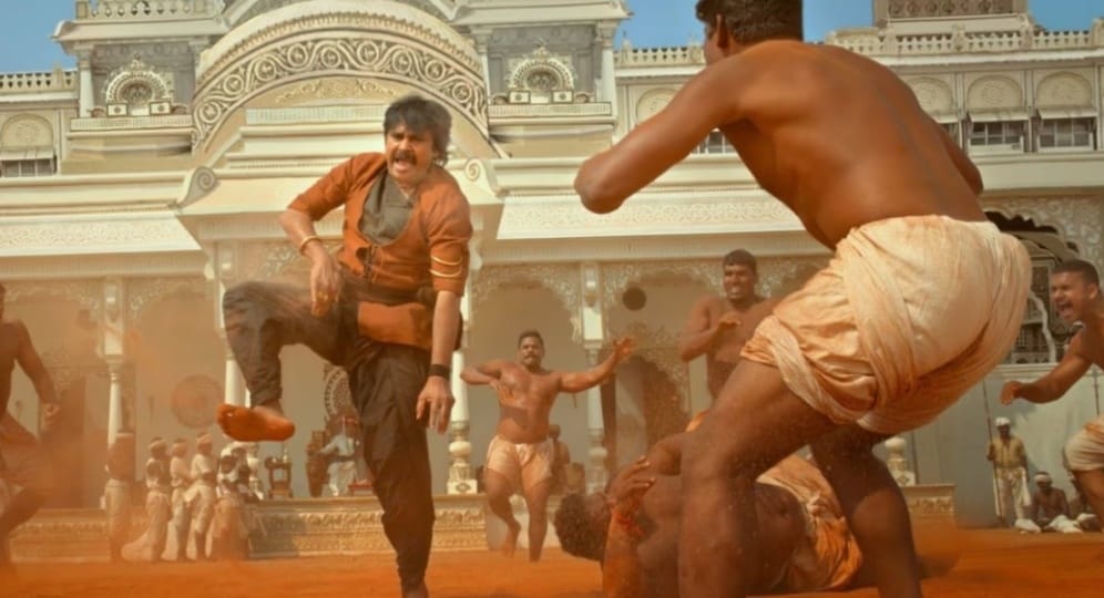 Yashwanth1674's tweet photo. 1) Fake trailer views of #HariHaraVeeraMallu by using bots 🔥 

A Thread 🧵 https://t.co/CnfLjCEW07