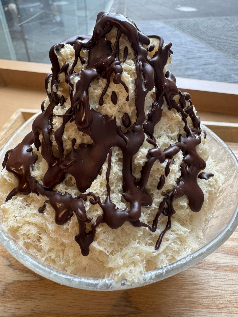 パリパリカカオとカシューミルクのかき氷😋