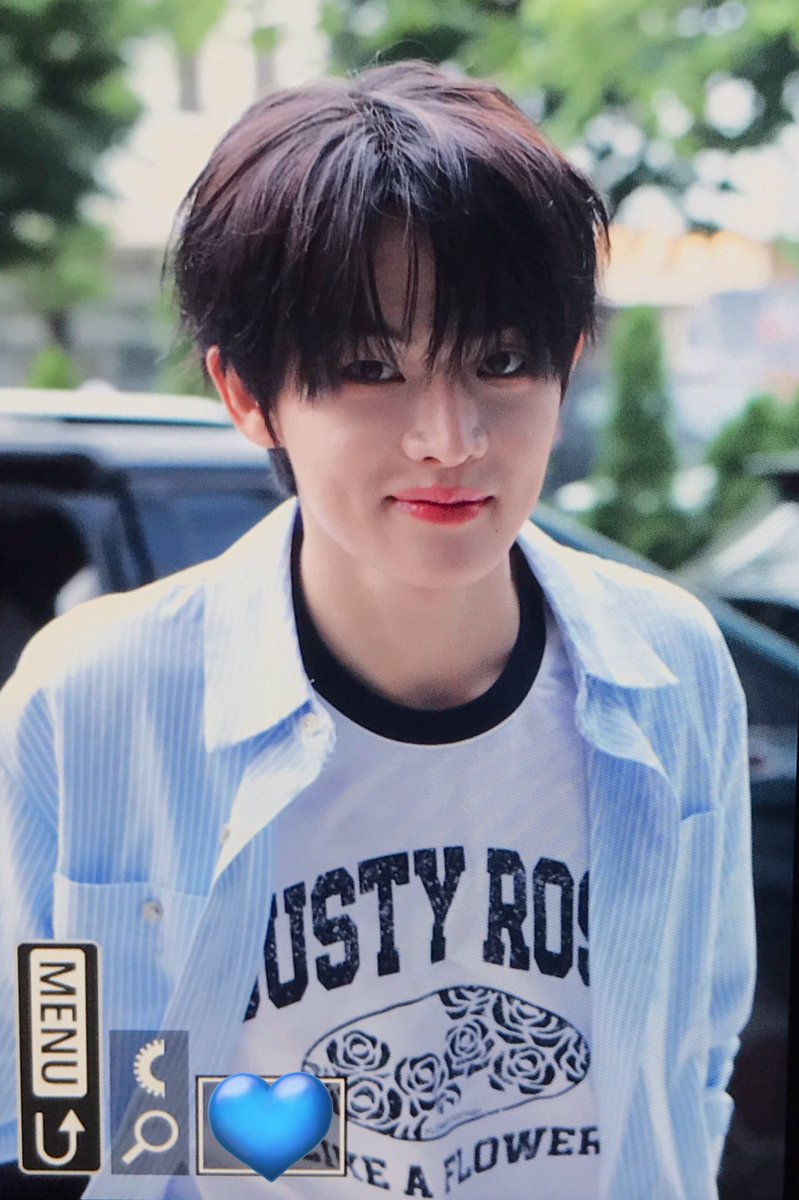 250704
ㄴㅁ 잘생김;;

#클로즈유어아이즈 #CLOSEYOUREYES
#CYE #전민욱 #JEONMINWOOK