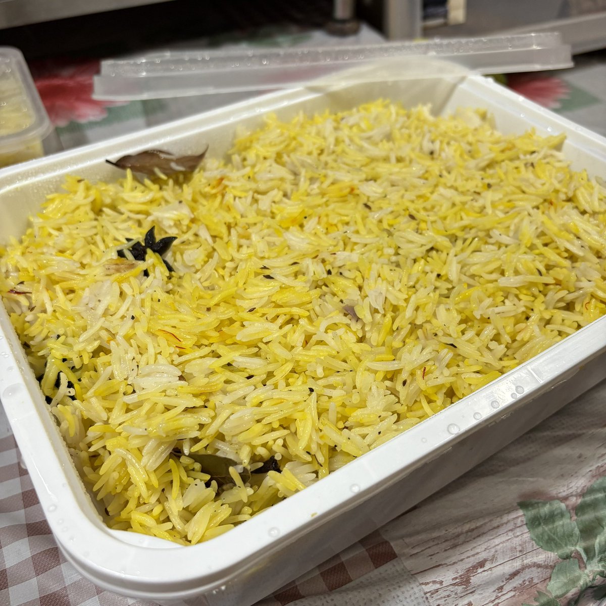 NanasuAnone's tweet image. Dad made some biryani 🥳