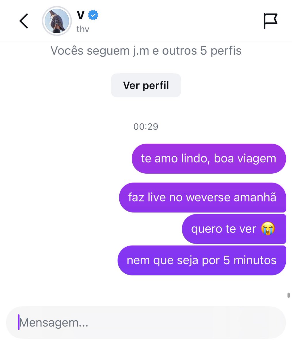 eu mendigando atenção do meu homem 😭😭😭😭