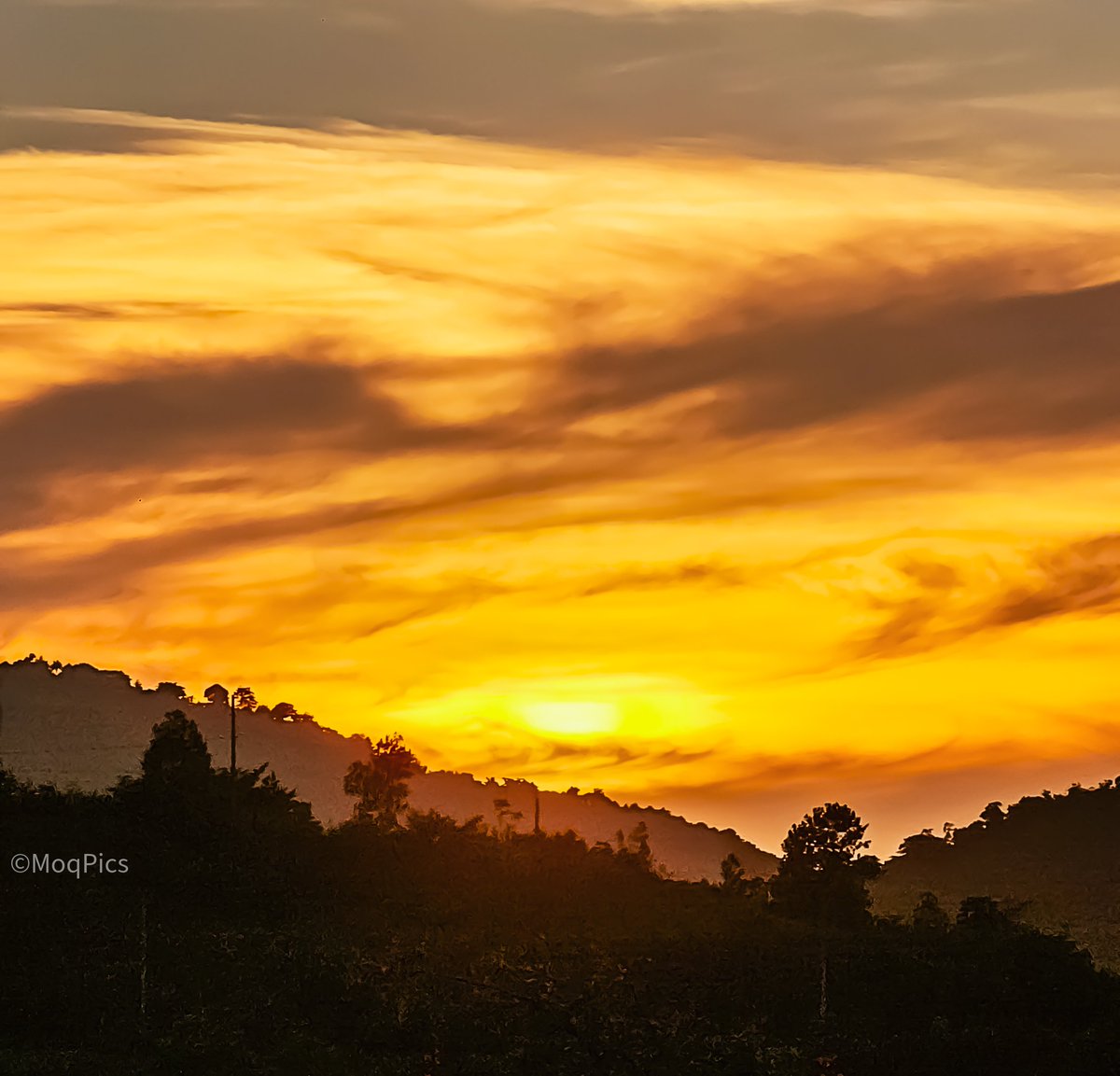 moqjazz's tweet image. De esta tarde, con el zoom activado y mayor tiempo de exposición. #sunset @adamonzon @AWA_013 @BrujaBoricua_2 @DeborahTiempo @BoricuaVasca @EliRobainaTV @Fernando_AF14 @CycloforumsPR @KevinDelbrey @GuaybanaJota @SusanSoltero @mateo_ams @SLopezTiempo @Jota_Jota_pr @NWSSanJuan