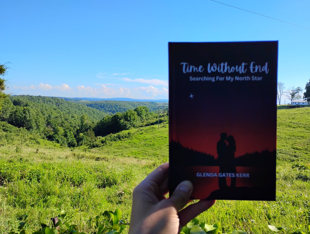 JarodKintz1's tweet photo. Amazon limits my reviews to only five stars. 

@gkdarts' book is like the Ozarks sky when it's blue, in that there are billions more stars than what's visible, and when you read it you'll see what I mean. https://t.co/XvgFCIJkmO
