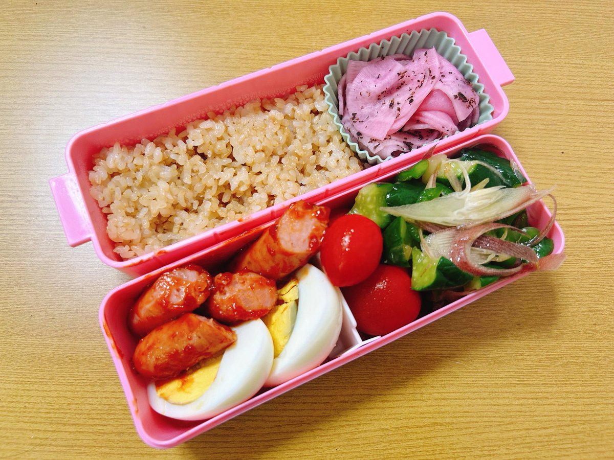 asakogohan's tweet photo. ウィンナケチャップ炒めのお弁当
#お弁当 #お弁当記録 https://t.co/leaOmyTHpX