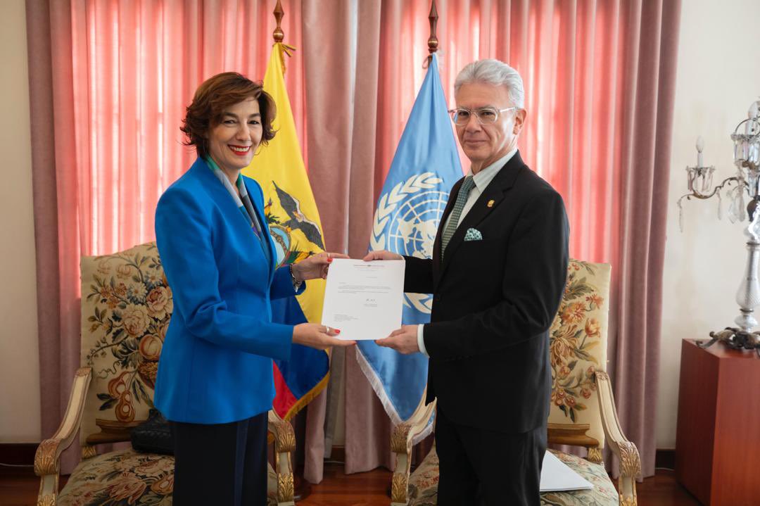LauraIMelo's tweet image. Hoy presenté mis cartas credenciales al vicecanciller @carlosjativan 🇪🇨 como nueva Coordinadora Residente de @ONUecuador 🇺🇳.
Asumo este rol con gran compromiso para acompañar los esfuerzos por la paz, el desarrollo sostenible y los derechos humanos.
¡Gracias por la bienvenida!