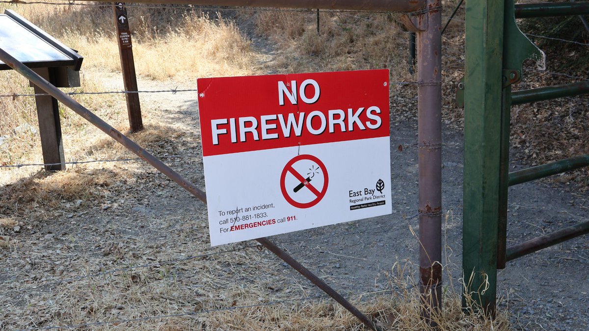 EBRPD's tweet image. 🚫No Fireworks in Regional Parks: 🎆Fireworks pose a significant fire danger to parklands and surrounding communities. July 4 Tilden Closures: South Park Drive in Tilden, Merry-Go-Round, and Steam Trains will be closed. Lake Anza & Brazilian Room will remain open.