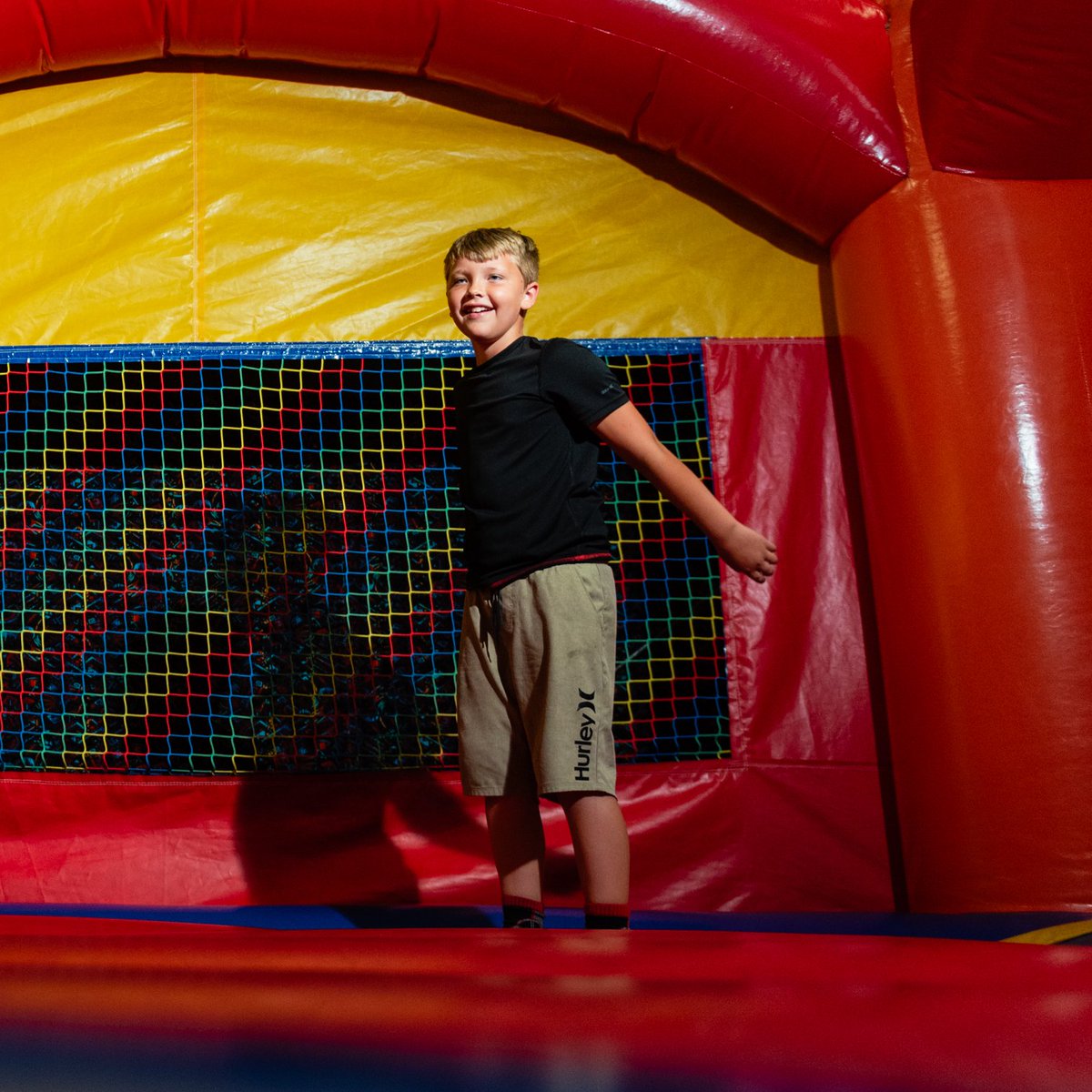 adventurezonemi's tweet image. Play hard, laugh harder. That’s the rule here. 😎

#AdventureZone #FamilyFun #BounceIntoFun #ColdwaterMI #PlayAllDay #LetTheFunBegin #GoodVibesOnly