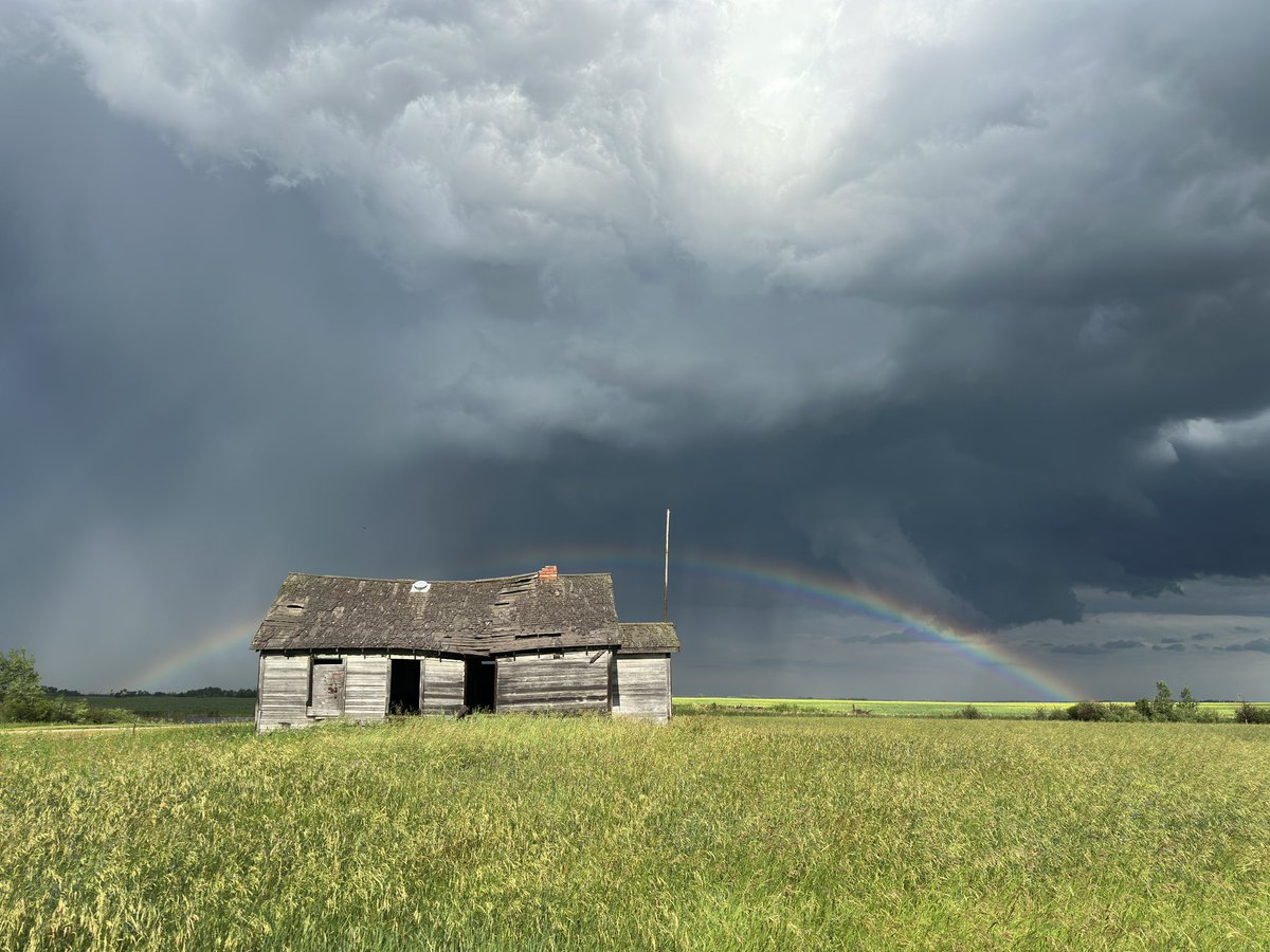 Wall cloud, hail curtains, rainbow and an old abandoned home! #skstorm