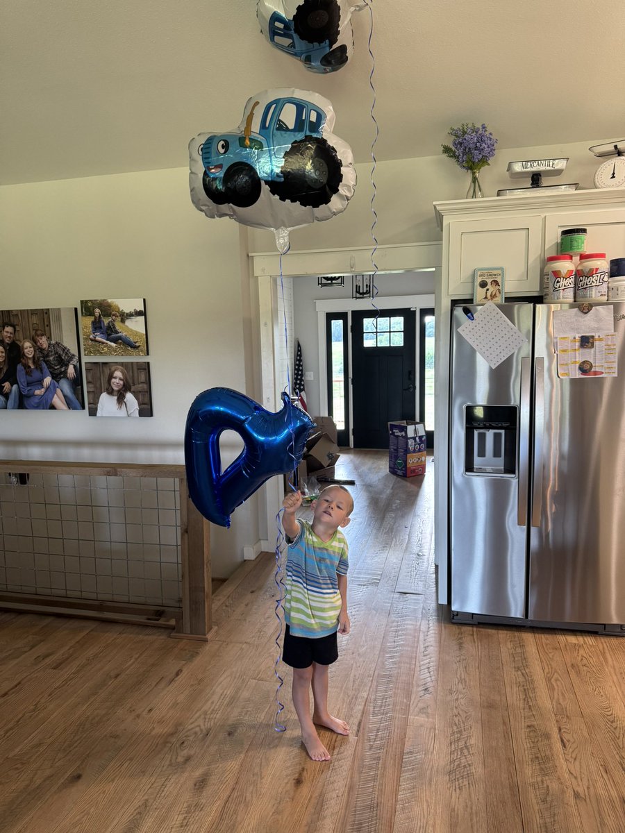 dbfarms2023's tweet image. lil hog farmer turns 4 he requested a pool party and can anyone guess the theme of his party? His aunt fixed him all his favorites.
