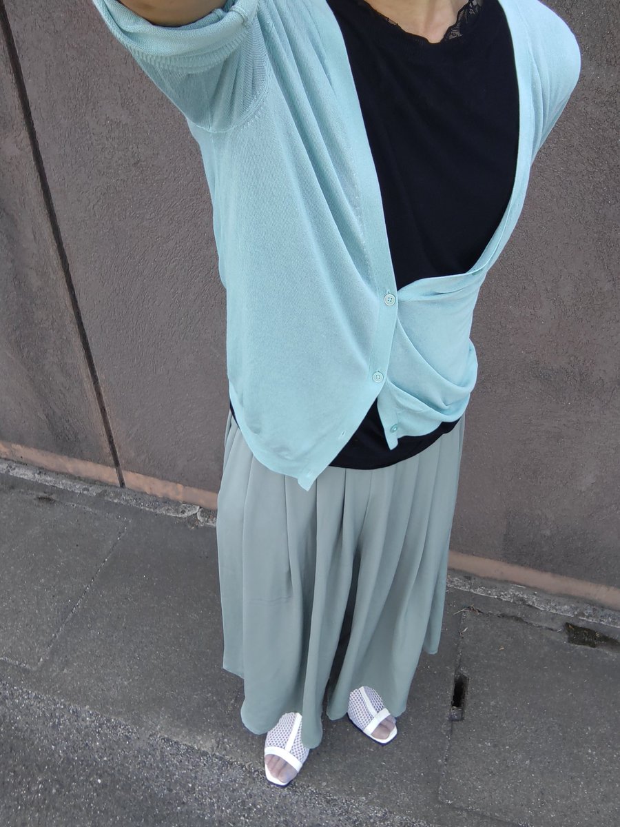sakura_greed's tweet photo. 最近暑いのでシースルー系の服がいいですね（生存報告） https://t.co/USuTlwaJ0F