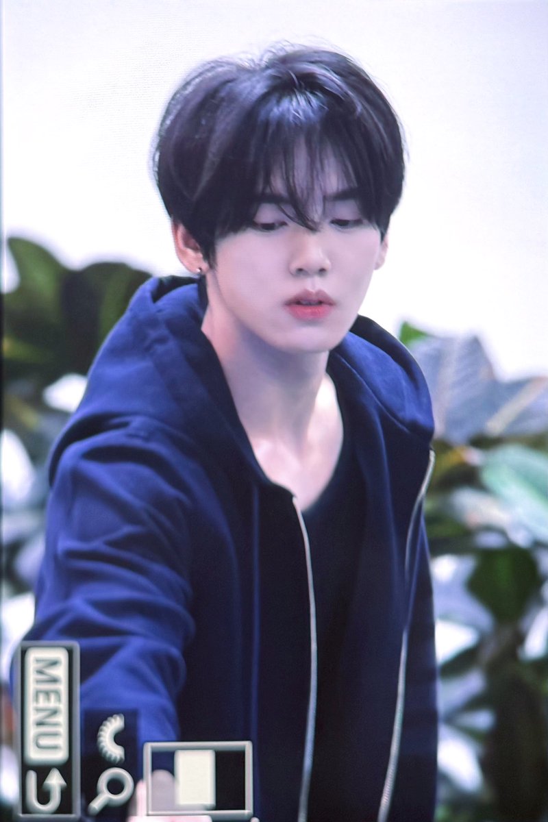 Autonoma0320's tweet photo. 20250704

#한유진 #HANYUJIN #ハンユジン #韓維辰
#제로베이스원 #ZEROBASEONE #ZB1 https://t.co/qTHygm5Ja9