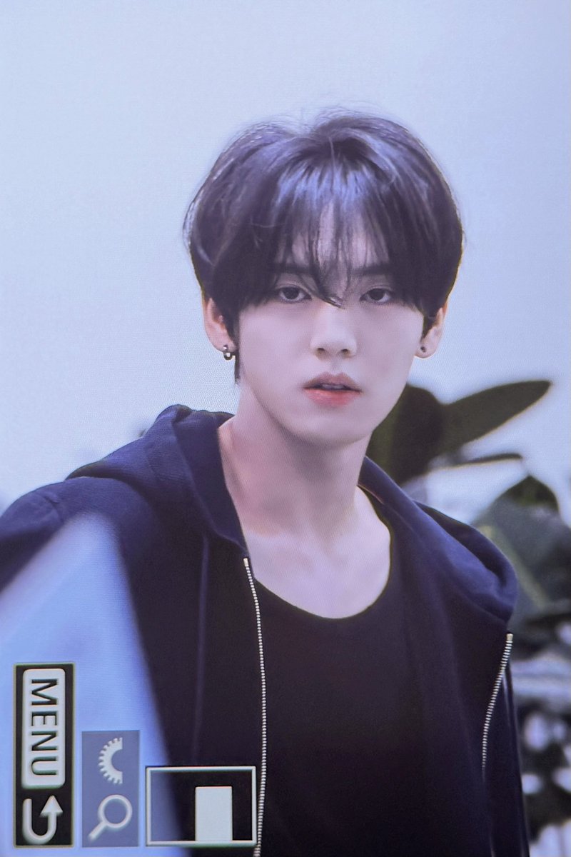 Autonoma0320's tweet photo. 20250704

#한유진 #HANYUJIN #ハンユジン #韓維辰
#제로베이스원 #ZEROBASEONE #ZB1 https://t.co/qTHygm5Ja9