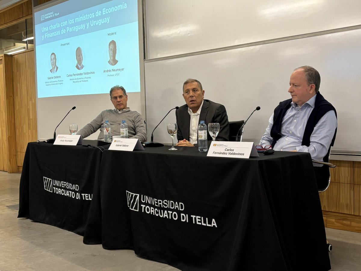Centro de Estudiantes Di Tella (@ceditutdt) on Twitter photo Hoy recibimos a los Ministros de Economía y Finanzas de Uruguay (<a href="/OddoneGabriel/">Gabriel Oddone</a>)y Paraguay (<a href="/cgfernandezv/">Carlos Fernández V</a>) en un evento organizado junto con <a href="/EconomiaDiTella/">Economía UTDT</a> y la Escuela de Negocios.
¡Agradecemos a ambos Ministros por la charla y a <a href="/andyneumeyer/">Andrés Neumeyer 🎗️</a> por moderarla! Hoy recibimos a los Ministros de Economía y Finanzas de Uruguay (<a href="/OddoneGabriel/">Gabriel Oddone</a>)y Paraguay (<a href="/cgfernandezv/">Carlos Fernández V</a>) en un evento organizado junto con <a href="/EconomiaDiTella/">Economía UTDT</a> y la Escuela de Negocios.
¡Agradecemos a ambos Ministros por la charla y a <a href="/andyneumeyer/">Andrés Neumeyer 🎗️</a> por moderarla!