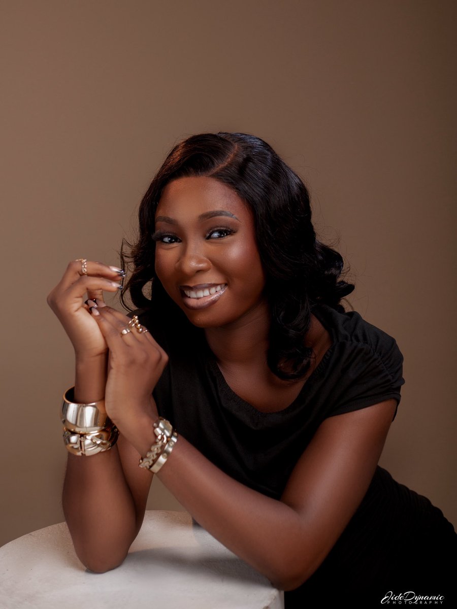 lepashandyyy_'s tweet photo. Still becoming. Still grateful. 
Happy birthday, fine girl. 🥳❤️ https://t.co/f1zv23TNvT