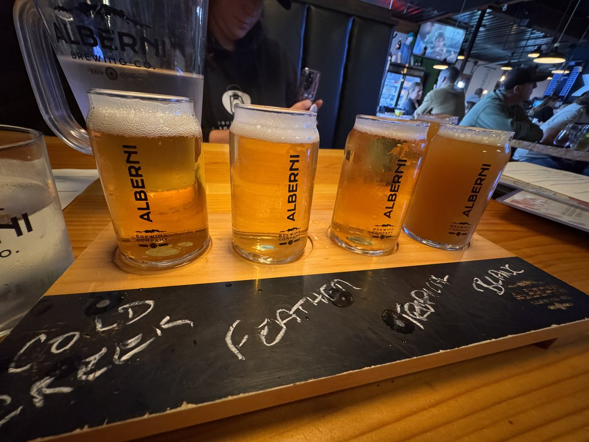 craftbrewjester's tweet photo. Brewstop #59 on the #QuestToBreak95 of #brewQuest2025 was #albernibrewing it was the last stop of the day before back to camp . Quick flight and we’re gone  #CheersToCraftBeer #beergasm #craftbeerlife #craftbeer 
#beerpics #iLoveBeer #beernerd  #BeerLover #alberni https://t.co/auRCrYQoap