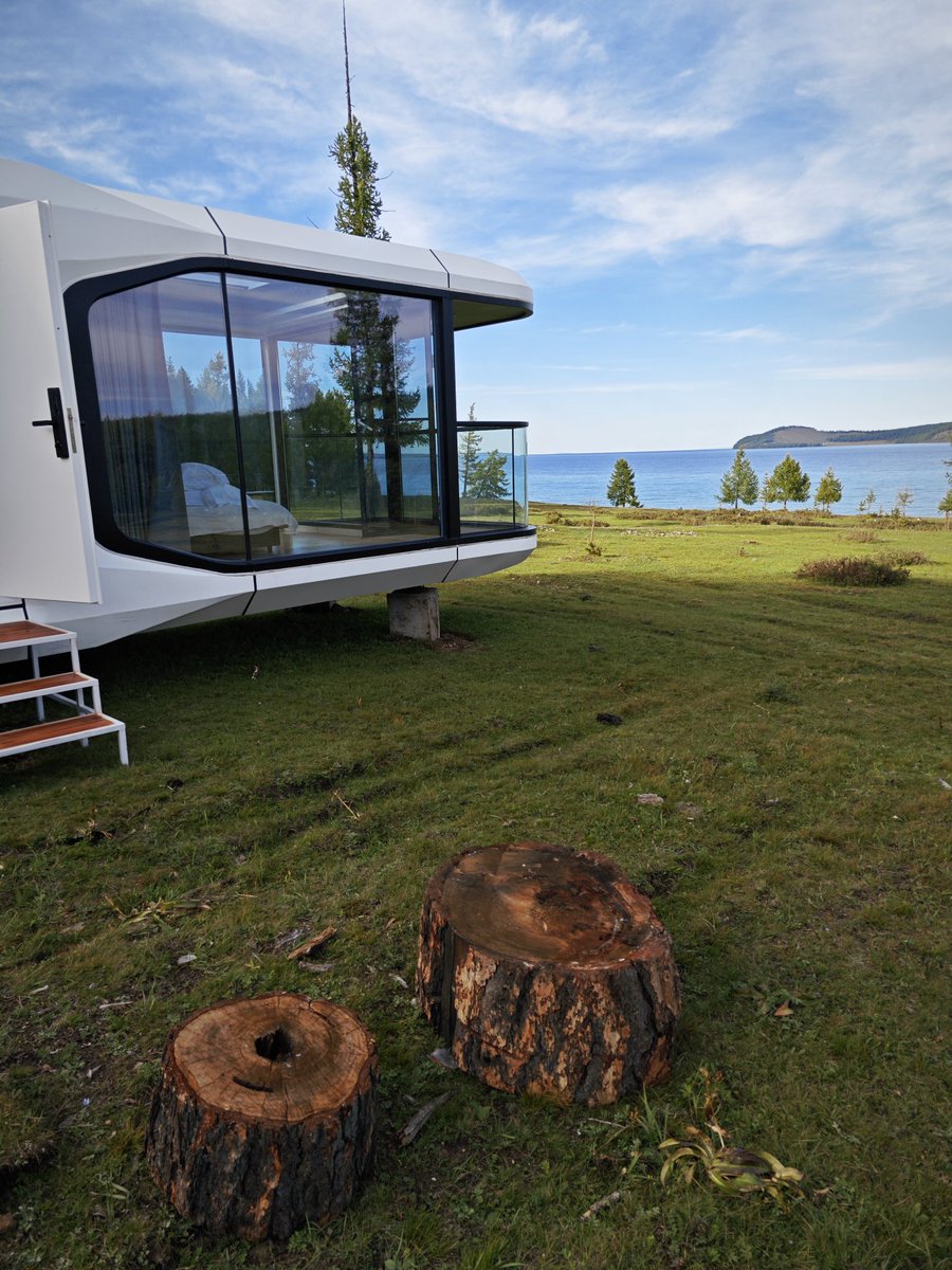 Ингээд сэрж чадахгүй үнэтэй бна гэнээ!  үнэтэй штэ энэ сайхан орчин нам гүм  халуун хүйтэн устай кондишн үлээсэн 4хөн 100 USD байшин бхад яаж би хямдруулах юм! Хямд бол архидаад салахгүй тэгж бснаас ингээд цэвэрхэн хэвтэж бсан дээр тээ!