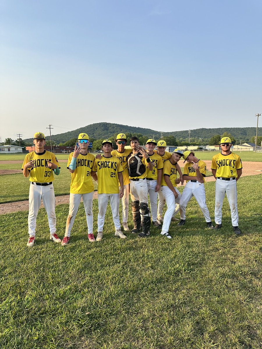 SHOCKS-4
Chillicothe 757-2
Andrew Oyer with the win. Zack Hannah, Grayson Roberts &amp; Tristen Boedicker collect RBI’s. #ShockEm⚡️⚡️⚡️