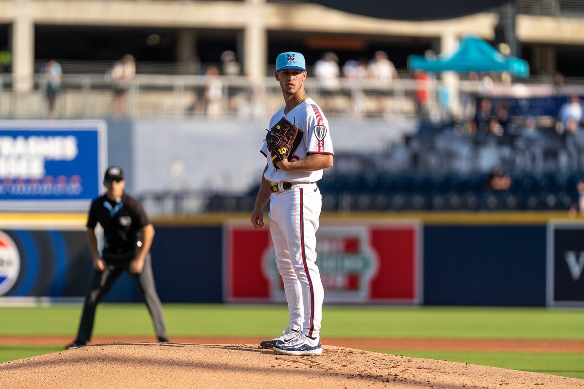 That'll do for a debut

4.0 IP
3 H
0 R
7 K
2 BB