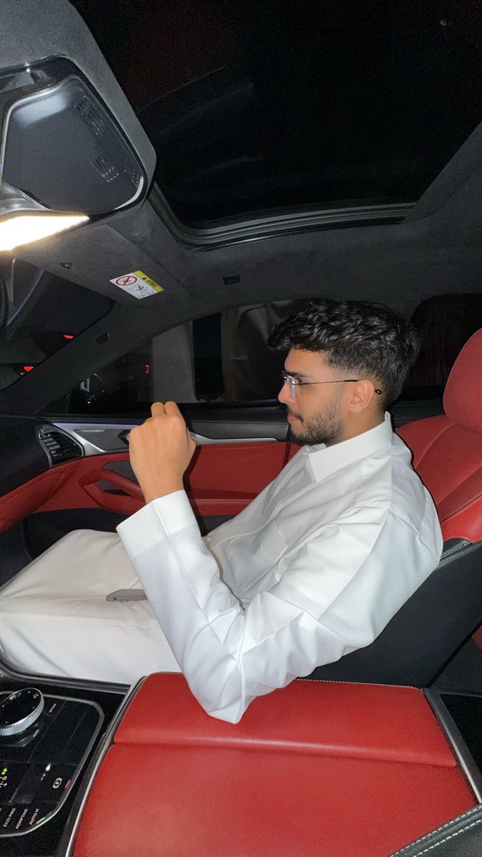 _xAKD's tweet photo. عايض 🤍🤍 https://t.co/8emiXpszhn