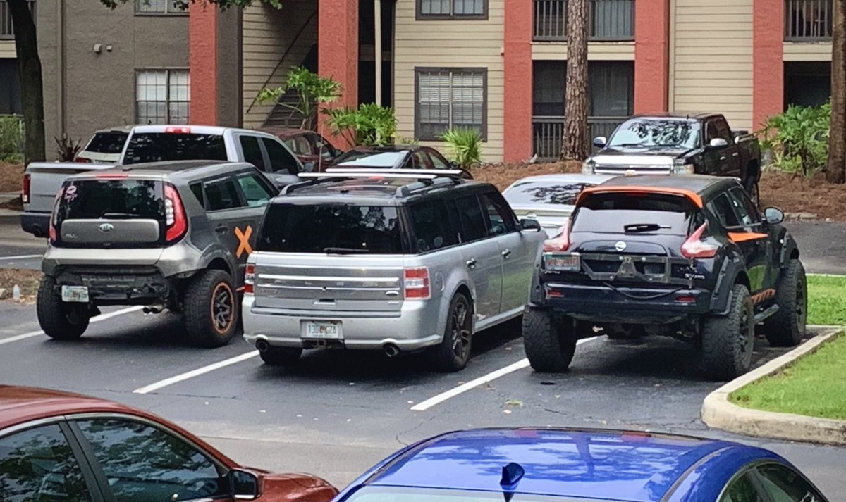 Lriga_'s tweet image. Been a while since I had all my shitty cars in a row