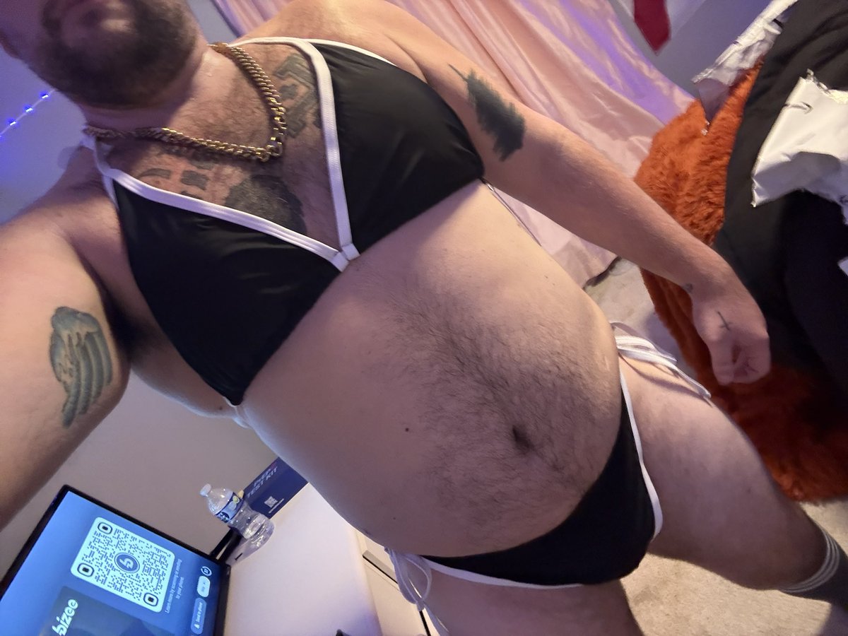 subsissyfemboy's tweet photo. @JennyMistr8213 @Sissy_Dream @sissyhypnohour @SissyGolden I literally have never felt more complete I may actually cry….it must be those hypnosis meditations 🫢😍 https://t.co/XdneH71i3e