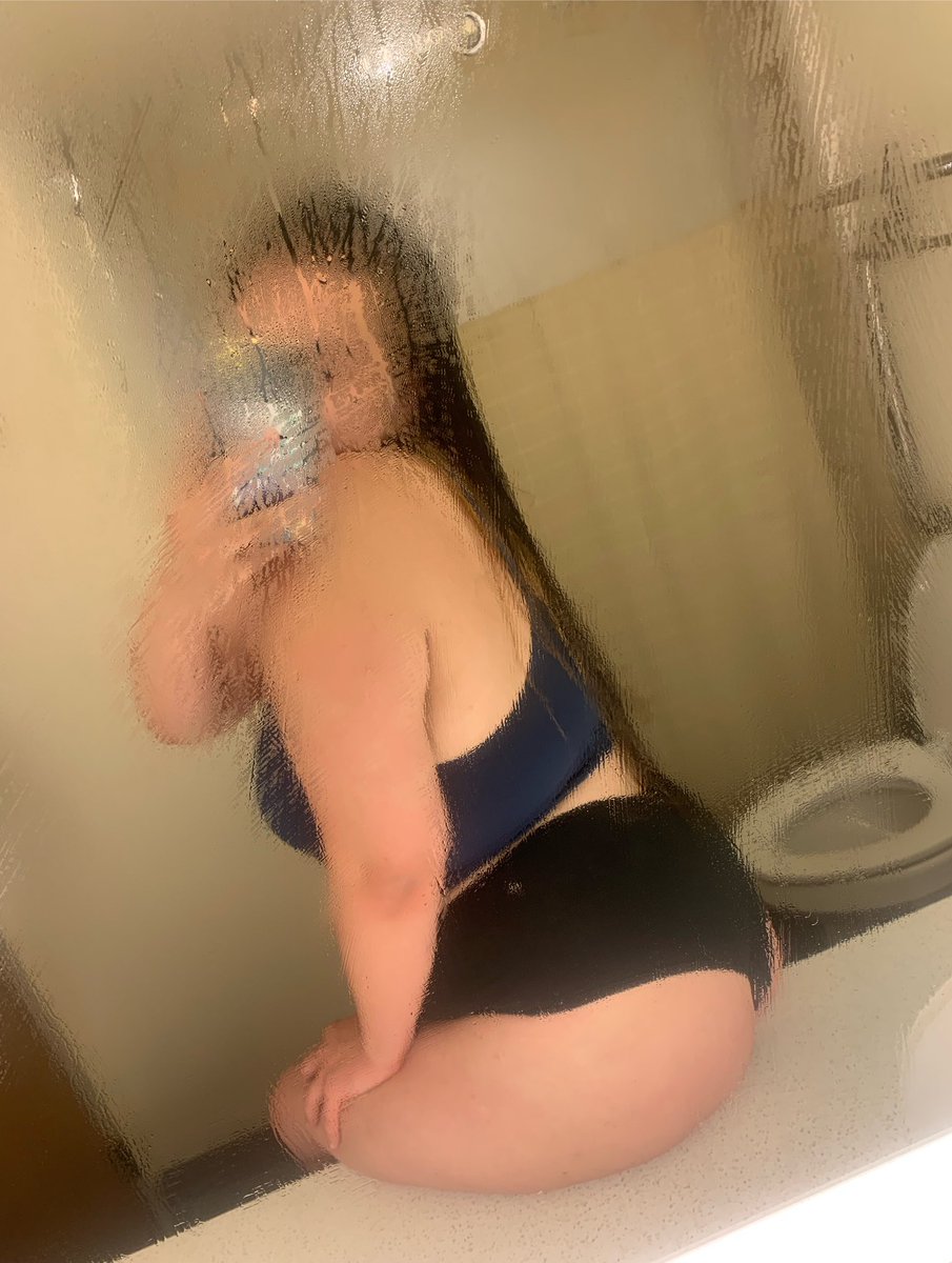 Jade_Baby98's tweet photo. Go follow my OF babes 🤤 I wanna watch you cum 🥰🤫
#BBW #NSFW #CHUBBY #SQUIRTER #Bigtitties https://t.co/t4zunVsTxL