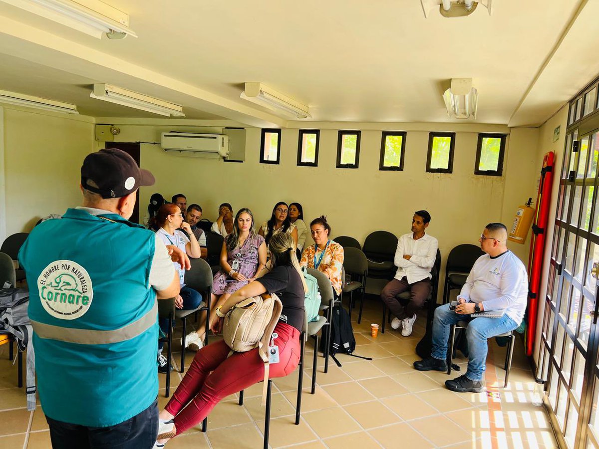 Acompañamos la socialización del inicio del esquema de Pago por Servicios Ambientales (PSA) en la jurisdicción de <a href="/cornare/">Cornare</a> , una iniciativa posible gracias a la alianza con la <a href="/GobAntioquia/">Gobernación de Antioquia</a>. 

Este espacio tuvo como propósito informar a los municipios participantes sobre los