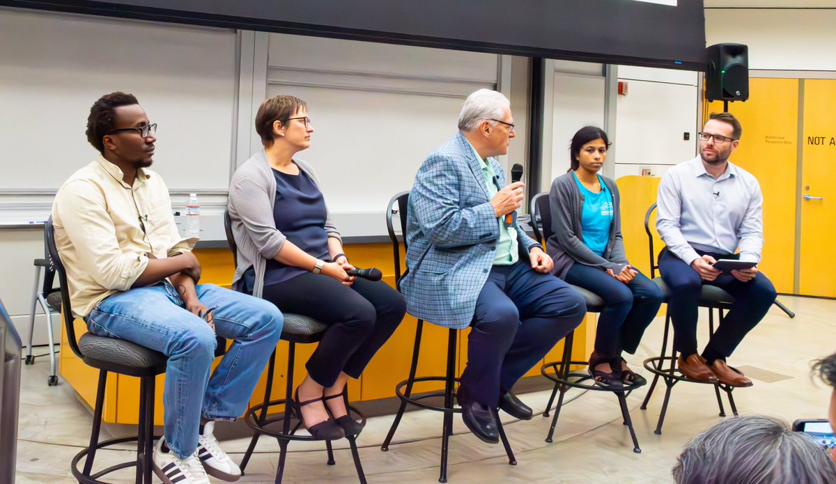 KIPAC1's tweet image. Over 600 people showed up at Hewlett to hear from KIPAC scientists about @VRubinObs at our special public lecture event on Tuesday! The full event is now on YouTube in case you missed it: youtube.com/live/9R9lIkQ74…