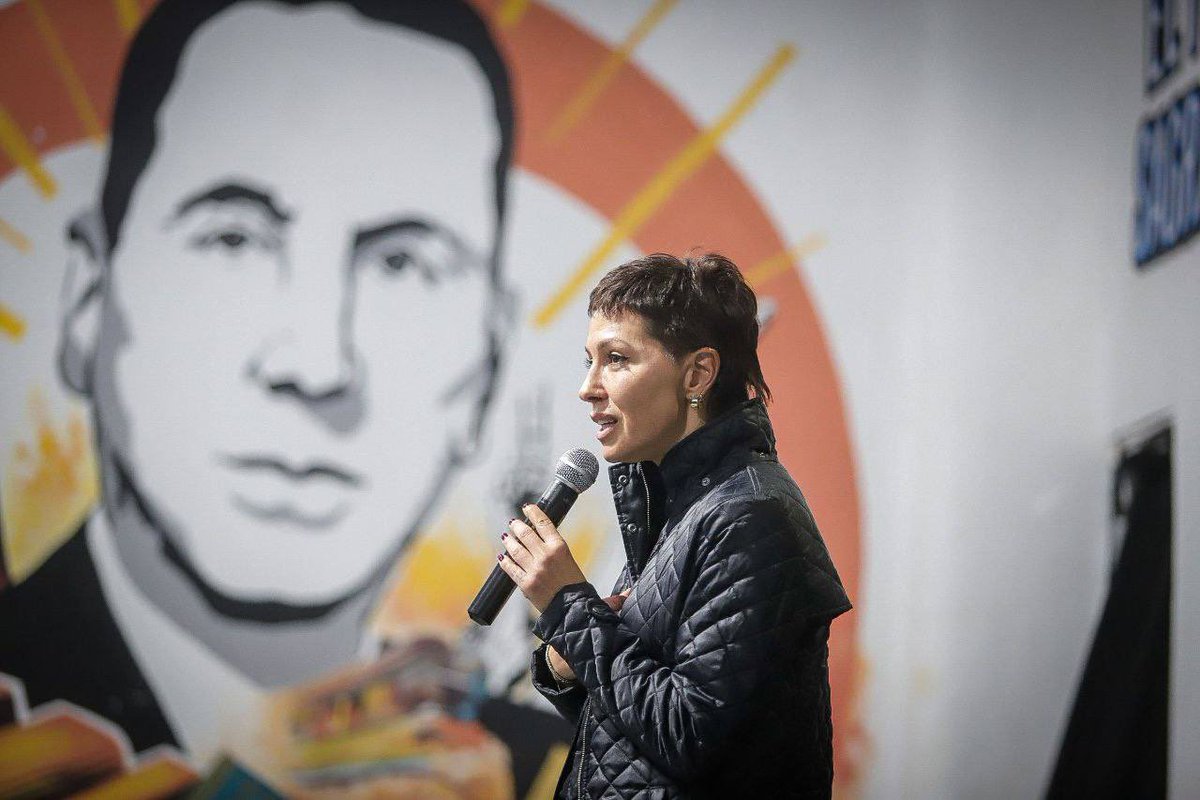 mayrasmendoza's tweet image. La militancia de #Quilmes se organiza en defensa de nuestra compañera @evamieri, de todos los presos políticos del régimen de @JMilei, que nos empobrece, y contra la justicia mafiosa y corrupta.

Si el presidente y su banda piensan que con sus ataques nos van a amedrentar, se…