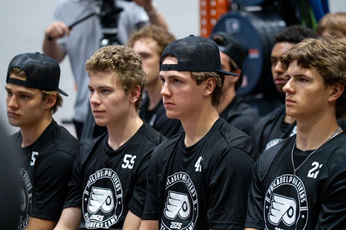 ArmadaBLB's tweet image. Notre nouveau défenseur Spencer Gill au camp de développement des Flyers de Philadelphie 🟠
Gill a été un choix de 2e ronde des Flyers en 2024!
📸: @NHLFlyers
#LeFuturEstMaintenant⚡️