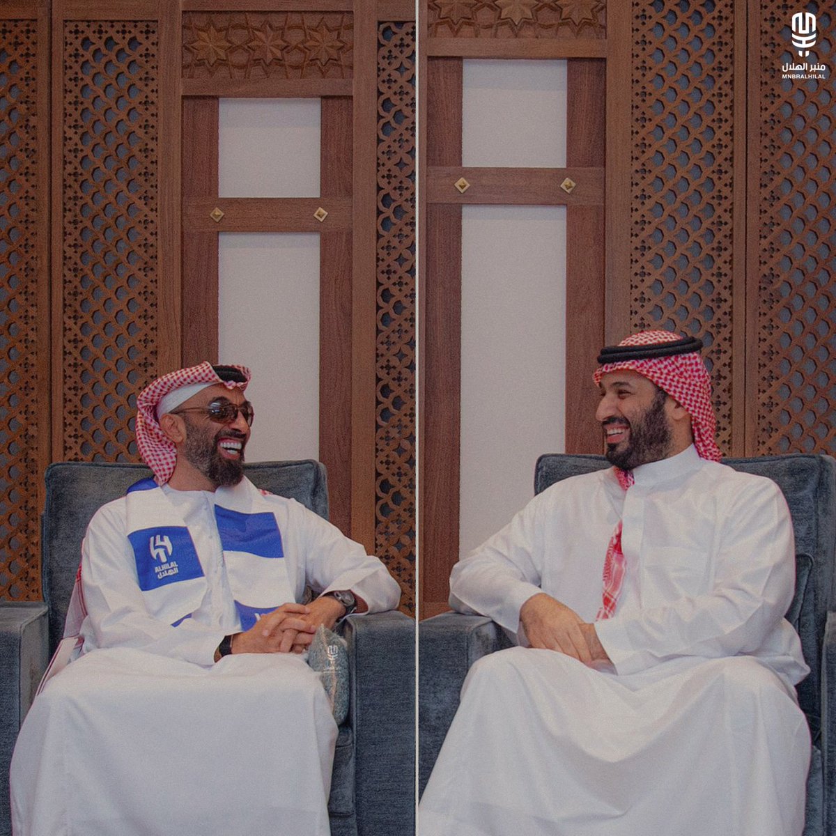 عظمة هذه الصورة في التوقيت..

قبل أيام فقط خسر مانشستر سيتي المملوك لـ الإمارات ضد #الهلال السعودي لـيظهر الشيخ طحنون بن زايد آل نهيان مباشرة مرتدياً شعار نادي الهلال السعودي خلال لقائه بـسمو ولي العهد الأمير محمد بن سلمان 🇦🇪💙🇸🇦

أدام الله هذه العلاقات والأخوة العظيمة 🤍